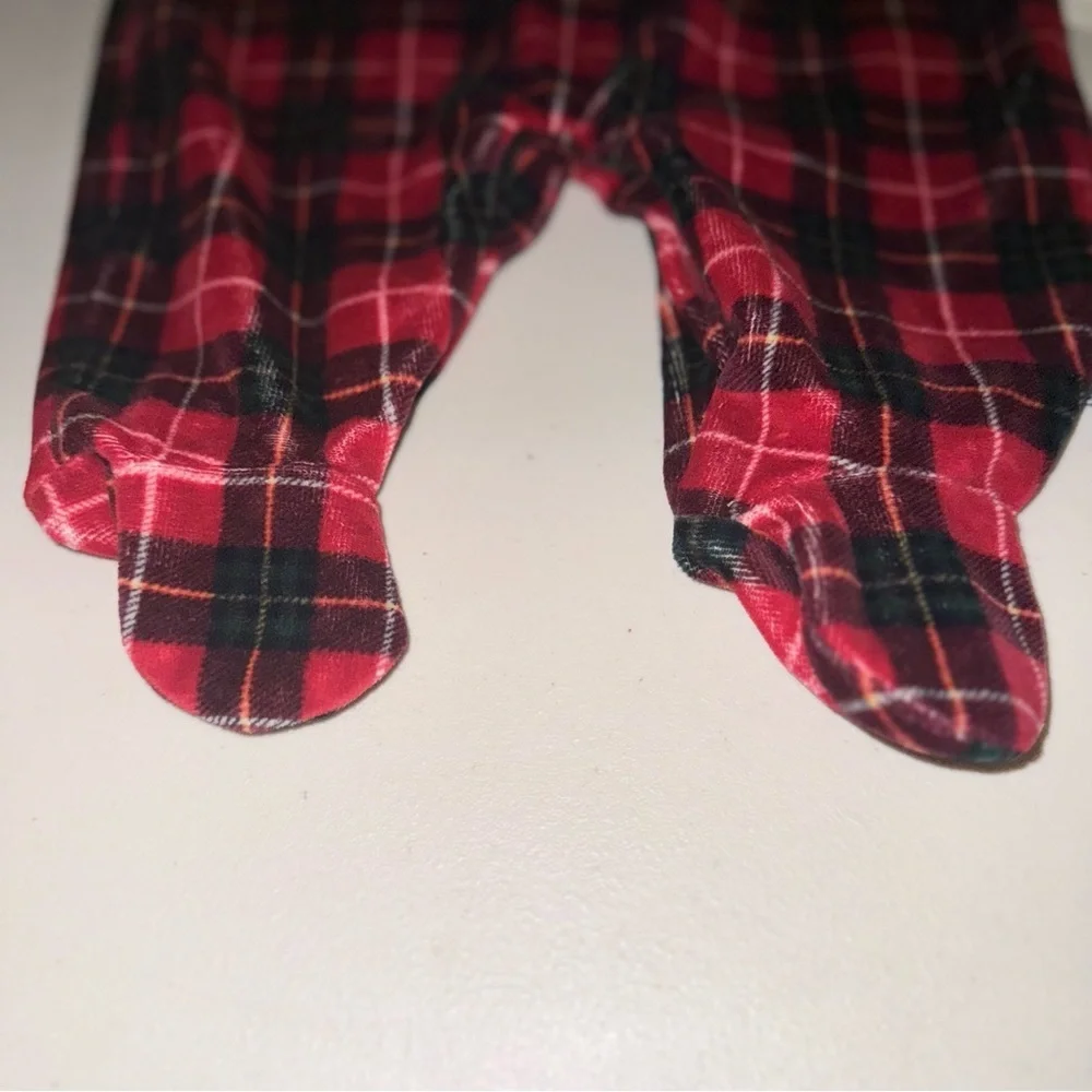 NWT First Moments My First Christmas Baby Velour Footie Sleeper Plaid Red 0-3 - Picture 4 of 12